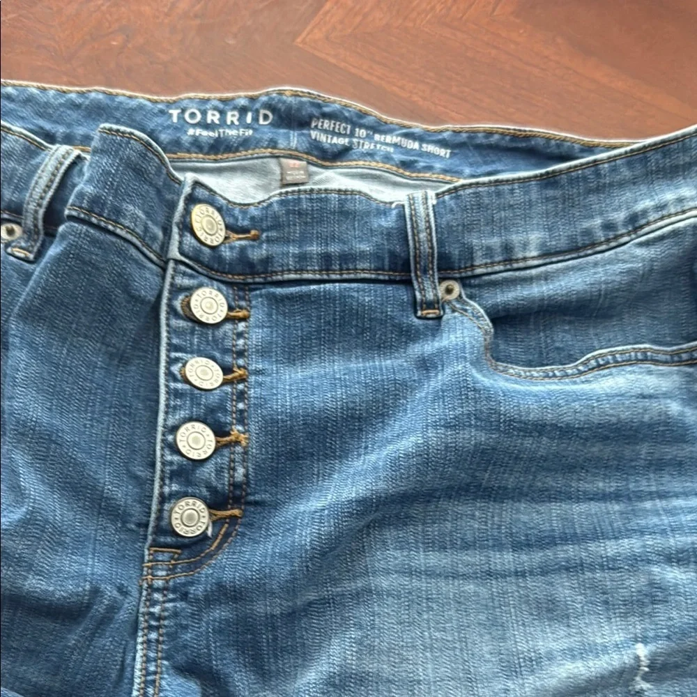 Torrid Blue Distressed jean Shorts stretch 10 inch perfect vintage Bermuda